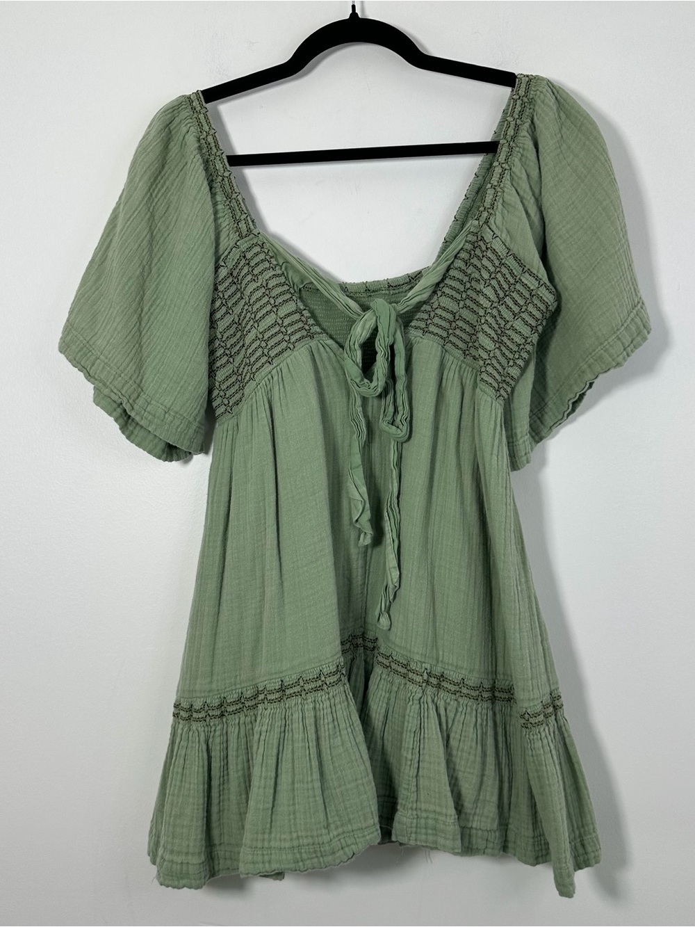 Free People Women’s Small Sage Green Smocked Babydoll Mini Dress Boho - Picture 5 of 10